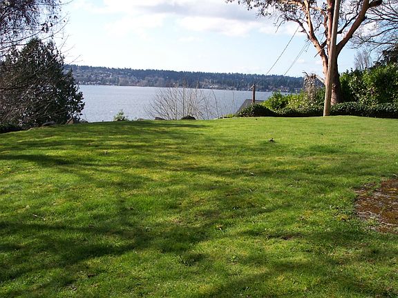 4th image of 11501 Holmes Point Dr NE