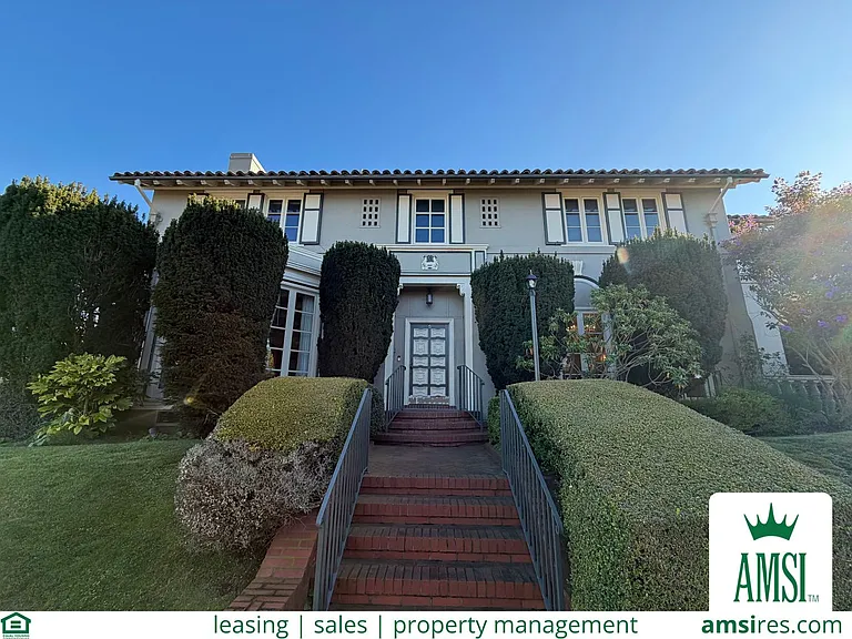 5 Santa Ana Ave — Photo 1