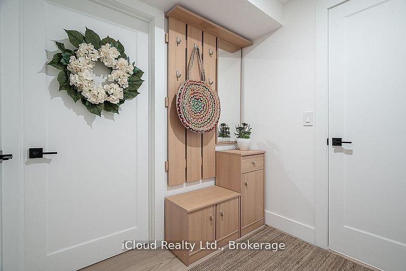 Burlington House for rent - 5 Bedrooms — photo 37