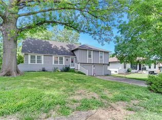 9418 Mullen Rd, Lenexa, KS 66215