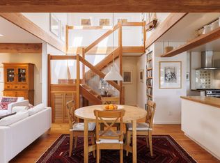 234 David Rd, Bowen Island, BC V0N1G1