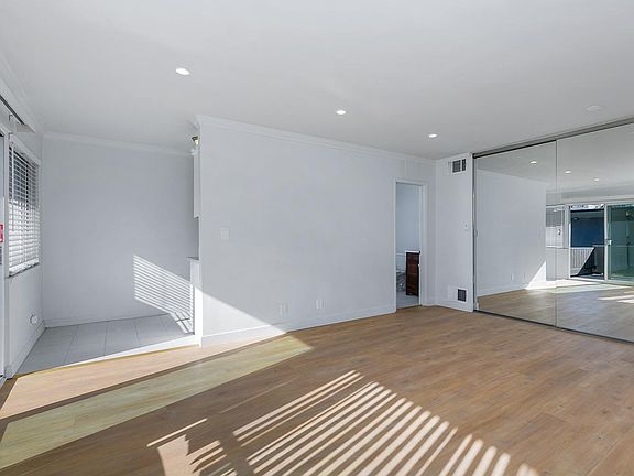 4th image of 1745 N Orange Dr #214
