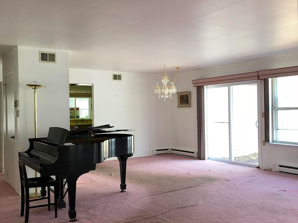 1st image of 768 Liverpool Circle #A
