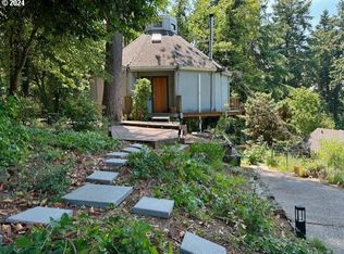 3408 SW Dosch Ct, Portland, OR 97221