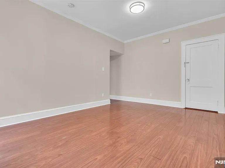 206 Highland Ave — Photo 7