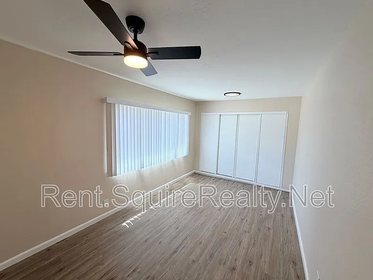 355 S Aspan Ave #MIDDLE HOUSE — Photo 15
