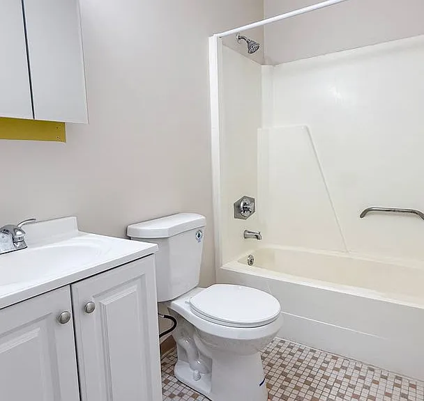 26 Congress St / Luca Investments LLC — Photo 17