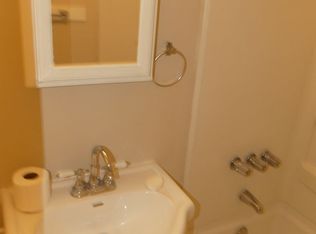 631 Bellwood Rd, Newport News, VA 23605