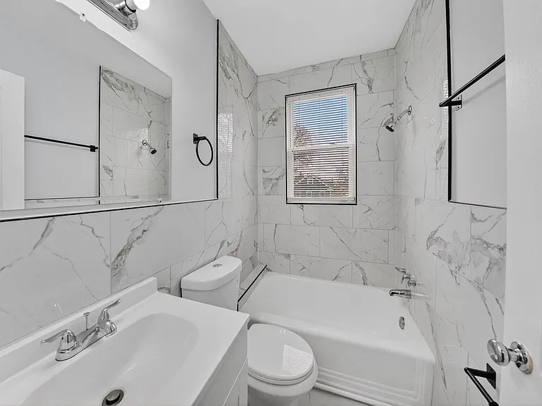 4701 Ravenswood Rd #24 — Photo 9