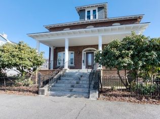 43 Arthur St, Worcester, MA 01604