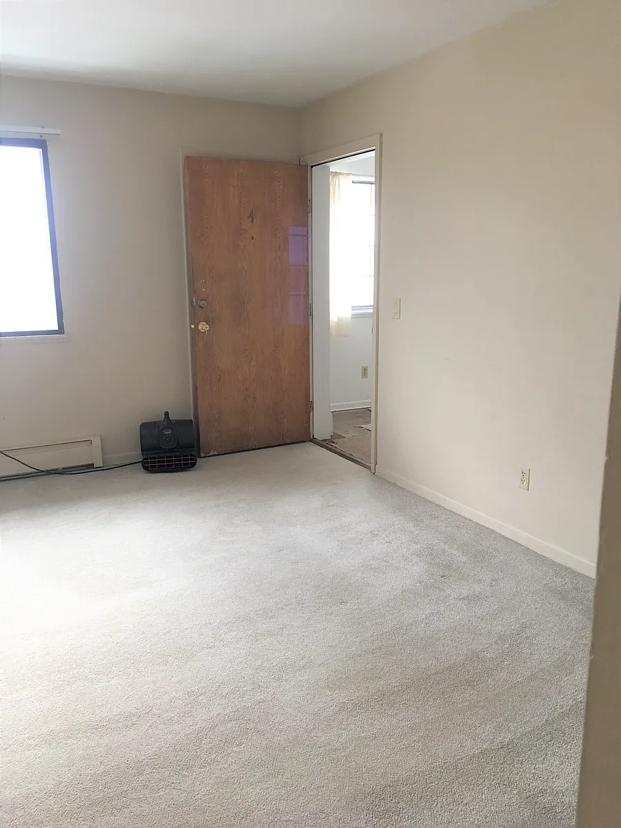 Building Photo - 5630 George St #4