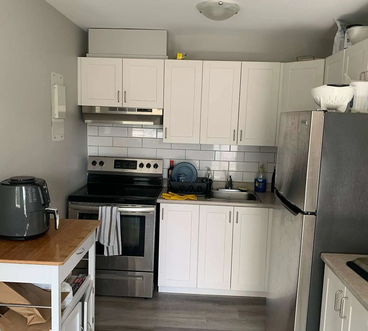 385 Division Street — Photo 4