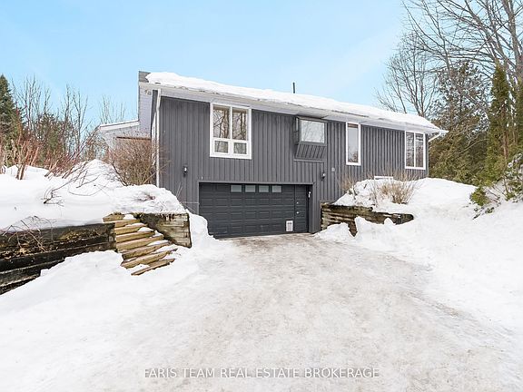 3rd image of 2332 Foxmead Rd