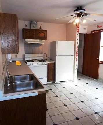 4th image of 887 Juno Ave