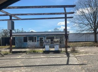 5207 Main St, Lucedale, MS 39452