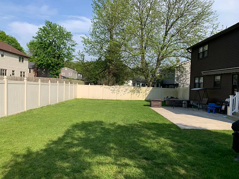 1613 Mayflower Ln — Photo 67
