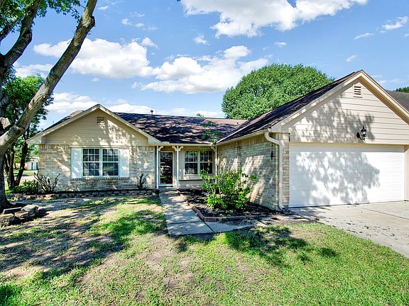 3rd image of 7203 Barton Oaks Dr