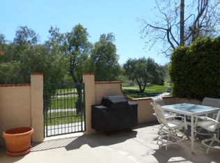 430 Country Club Dr APT B, Simi Valley, CA 93065