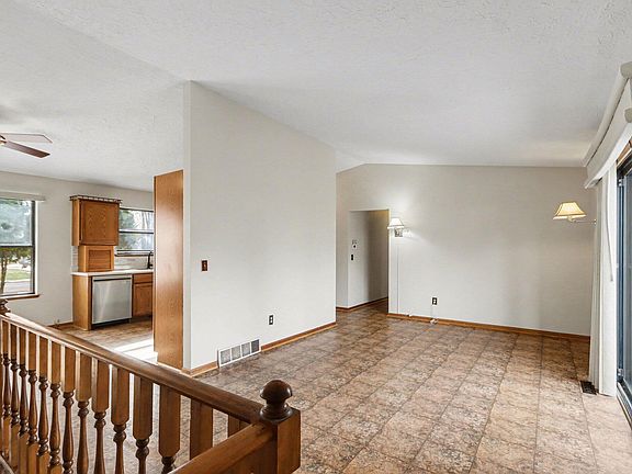 4th image of 4207 Lum St