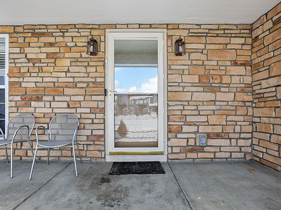 4th image of 3021 Carrock Ct