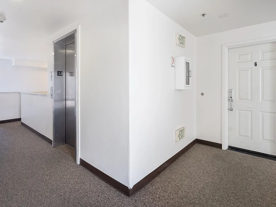 upstair elevator