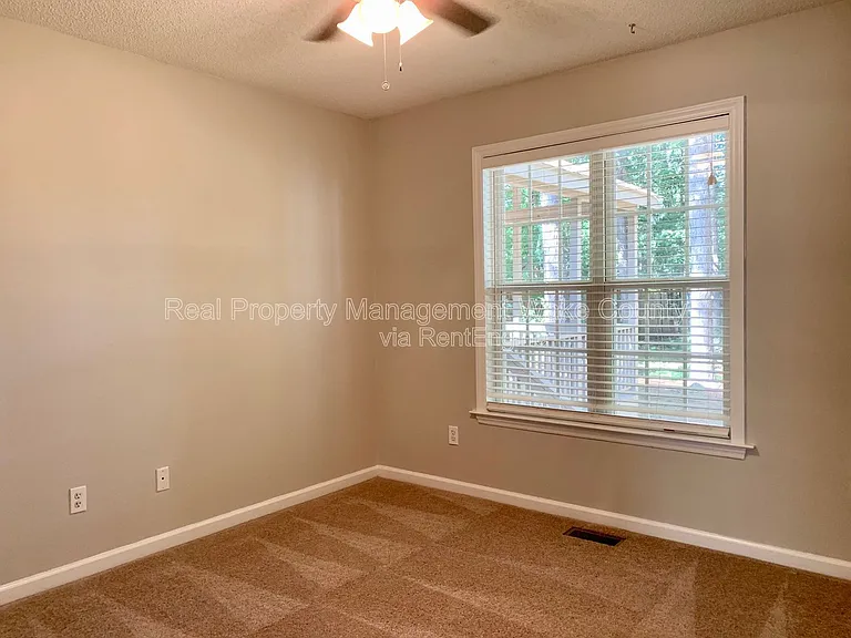 609 Stinson Ave — Photo 18