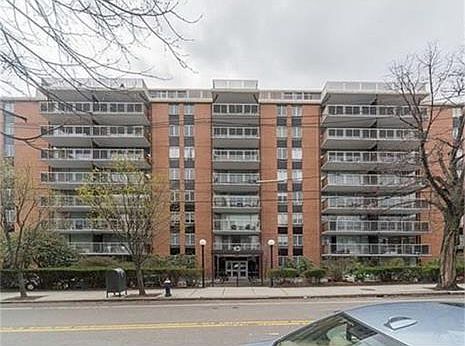 1st image of 45 Longwood Ave APT 806