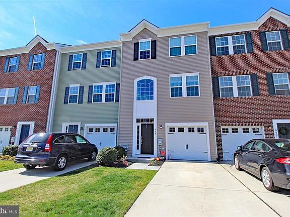 2nd image of 425 Dogwood Dr #425