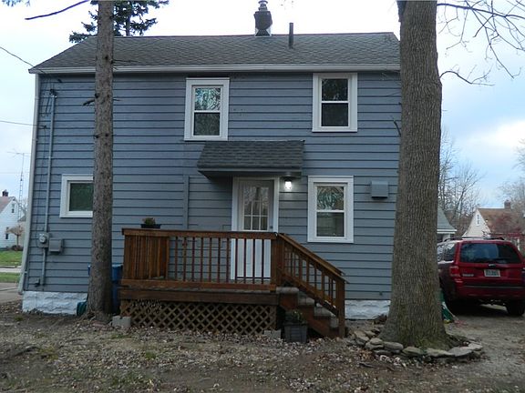 3rd image of 3251 Dayton Ave