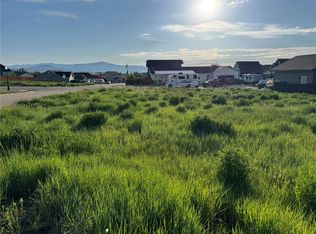 376 Lake View Rd, Hayden, CO 81639