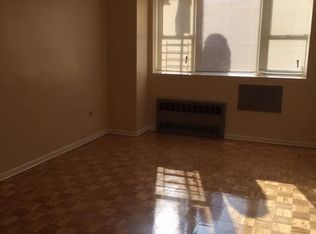 9206 196th St APT B01, Hollis, NY 11423