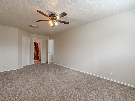 5th image of 6377 Village Clb