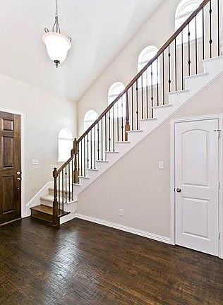 5th image of 201 Vagon Castle Ln