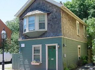 12 3rd St, Newport, RI 02840