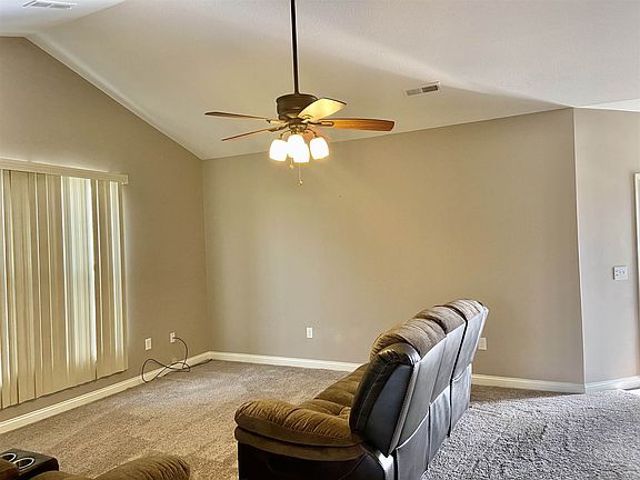 5th image of 113 Keeneland Dr