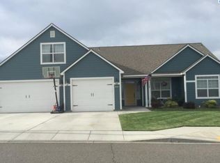 9405 Cadboro Ln, Pasco, WA