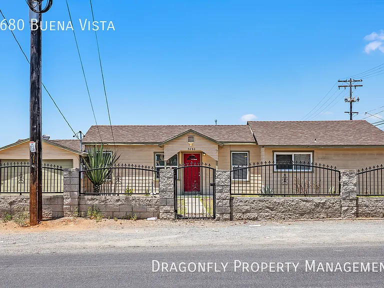 2680 Buena Vista Ave — Photo 1