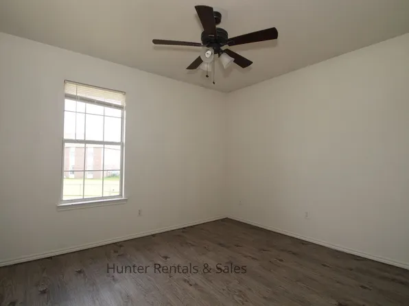 1710D Spring Rose Cir, Killeen, TX 76543