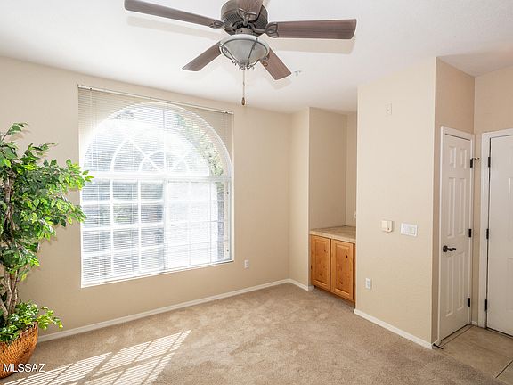 3rd image of 1500 E Pusch Wilderness Dr Unit 15206