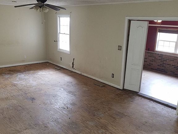 5th image of 65-504 Turner St