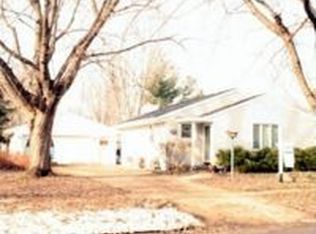 2136 S Pine St, Janesville, WI 53546