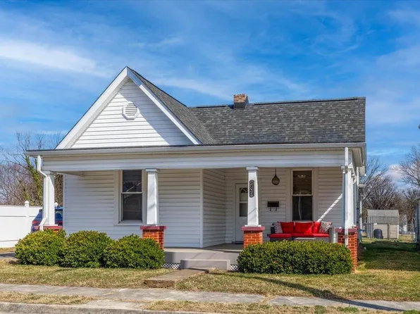 238 Elm St, Salem, VA 24153