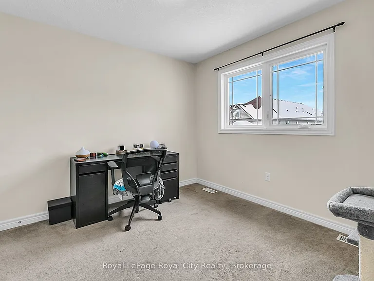 355 Macalister Blvd #9 — Photo 12