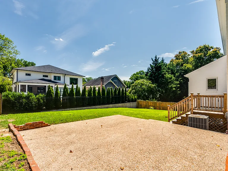 7517 Granada Dr — Photo 7