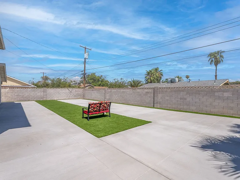 2298 Golden Arrow Dr — Photo 5