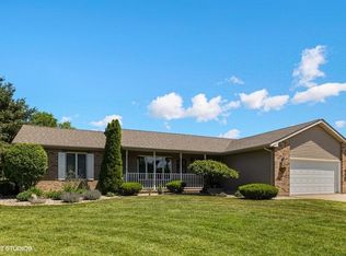 615 W Maple Ln, La Porte, IN 46350