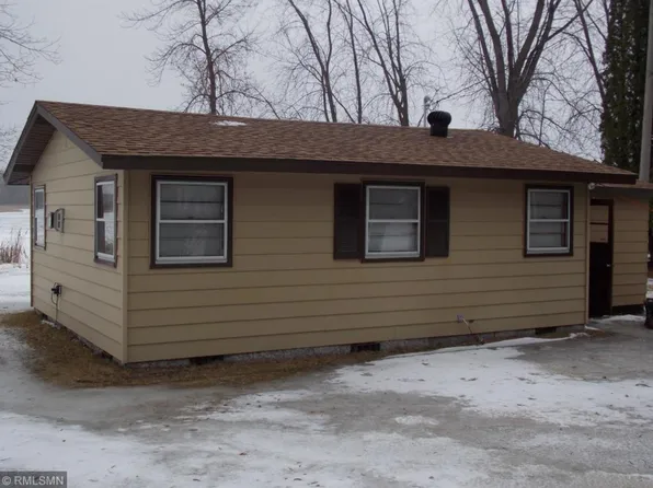 2575 Paradise Trl NW, Isanti, MN 55040