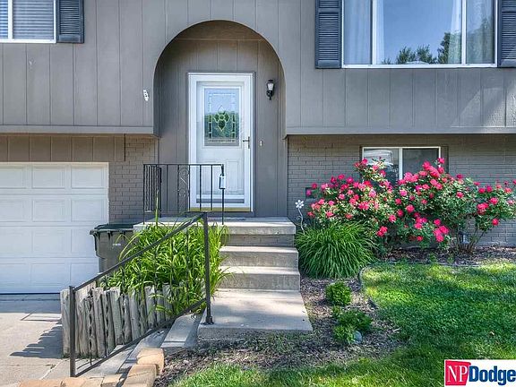 3rd image of 12942 Olive St