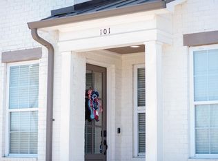 102 Farm View Dr #101, Oxford, MS 38655