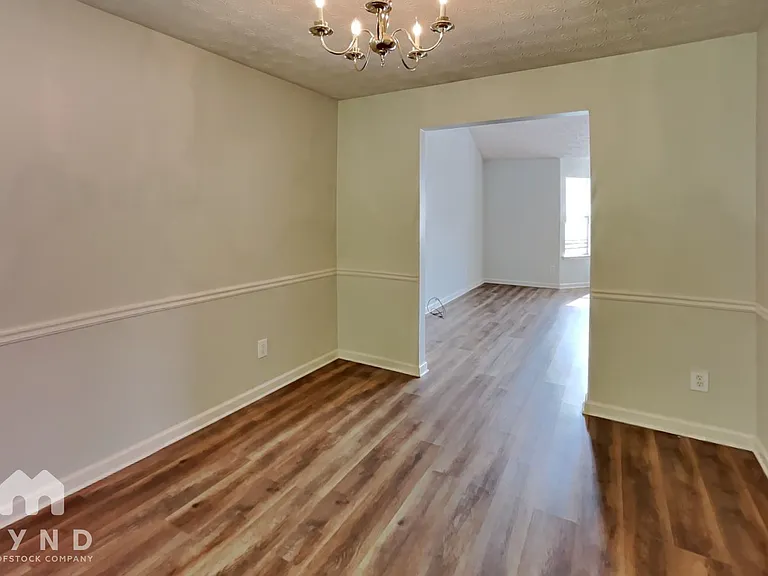 10851 Southshore Ct — Photo 9